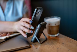 Actual product image Newell Powerbank MS-10000 MagSafe 10000 mAh PD 20 W - grey (10000 mAh, 20 W, 37 Wh)