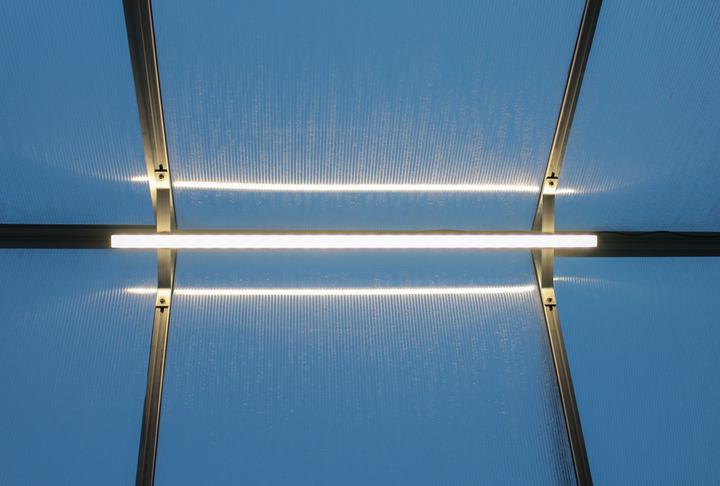 Actual product image Vitavia LED light, long