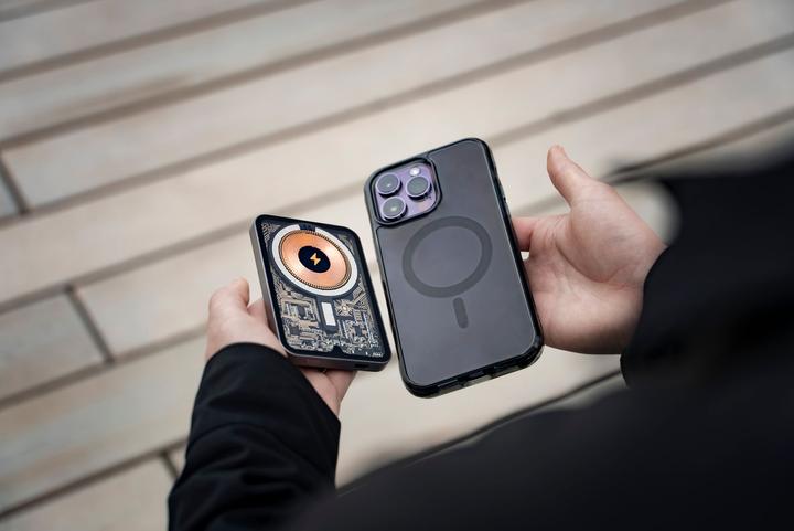 Produktbild Laut Power Charge Crystal, black (5000 mAh, 18.50 Wh)