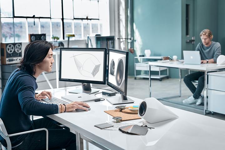 Produktbild Microsoft Surface Book - Performance Base, 1TB SSD (13.50", Intel Core i7-6600U, 16 GB, 1000 GB, CH)