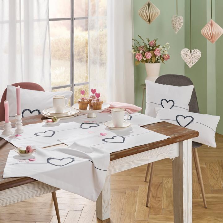 Actual product image Erwin Müller Tischläufer "Herz" (100 x 40 cm)