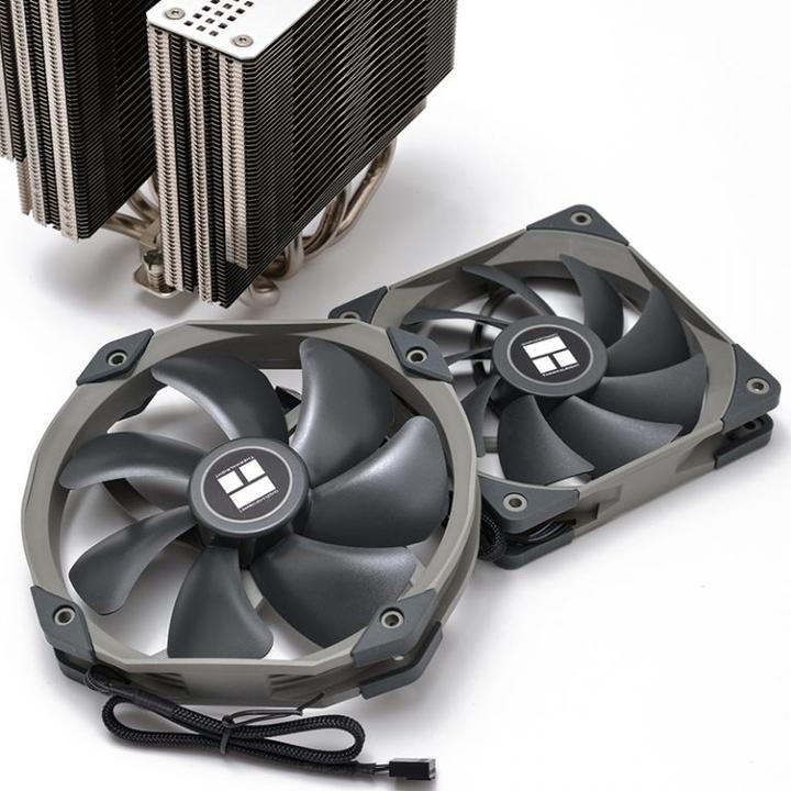 Actual product image Thermalright Frost Spirit 140 (27 mm)