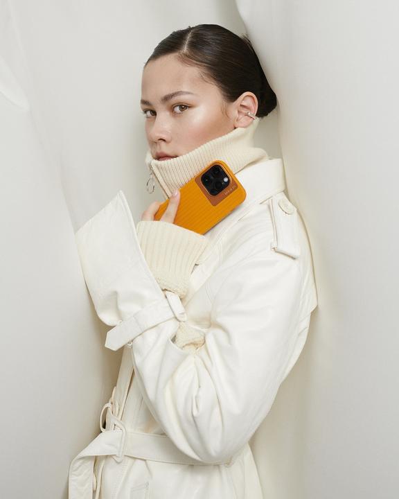 Produktbild Nudient Back Cover Bold Case iPhone 15 Tangerine Orange (Apple iPhone 15)