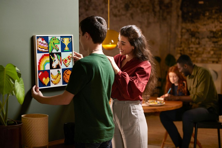 Actual product image LEGO Joint art project (21226, LEGO Rare Sets)