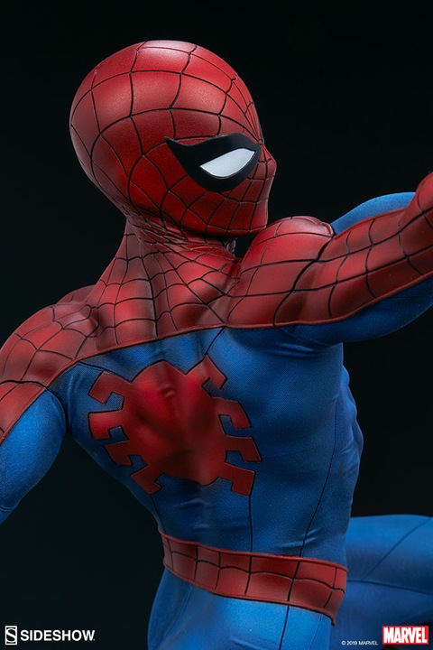 Actual product image Sideshow Marvel "Spiderman" Premium Format Statue