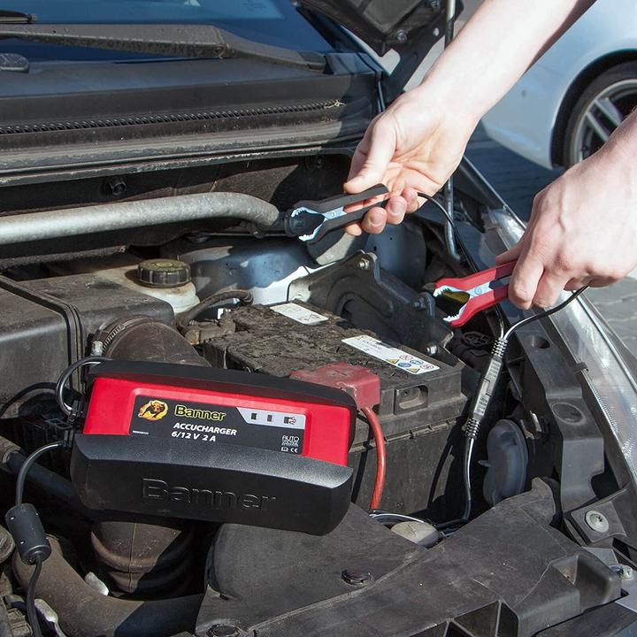 Image du produit Banner Accucharger 2A/6-12V, chargeur entièrement automatique (12V, 6V, 2 A)