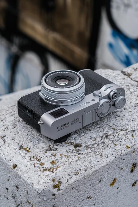 Immagine prodotto Fujifilm X100VI (23 mm, 40.20 Mpx, APS-C / DX)