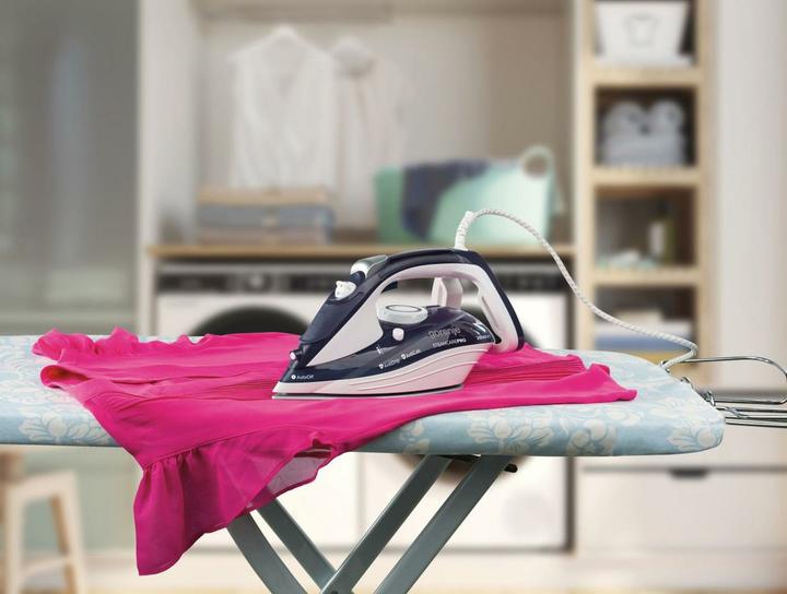 Produktbild Gorenje Steam Iron SIH2600BLC Steam Iron, 2600 W, Water tank capacity 350 ml, Continuous steam 30 g/min, Blu (2600 W, 95 g/min)