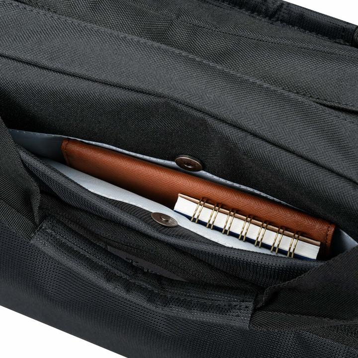 Actual product image Targus CLASSIC 15-16IN BRIEFCASE BLACK (16")