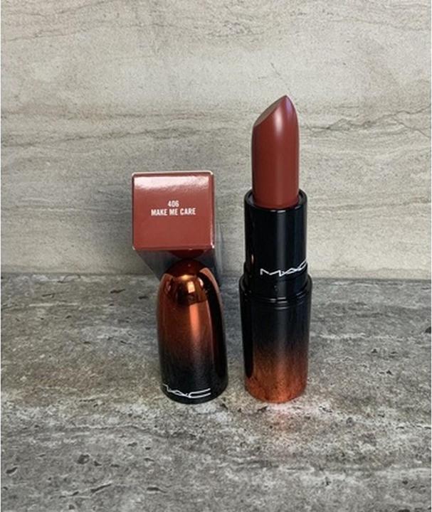 Immagine prodotto MAC Cosmetics Rossetto Love Me (406 Make Me Care Arancione Bruciato Rosso)