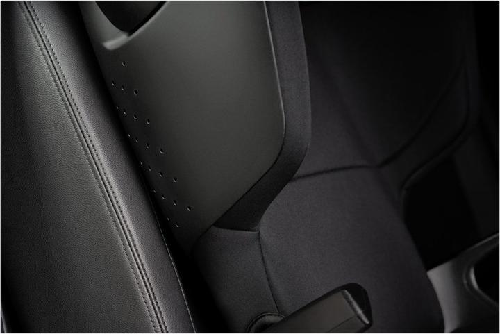 Produktbild Britax Römer Kidfix M (Kindersitz, ECE R129/i-Size Norm)