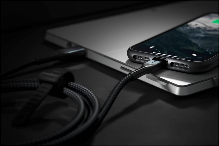 Actual product image Nomad Kevlar USB-A to Lightning Cable 1.5 m (1.50 m, USB 2.0)