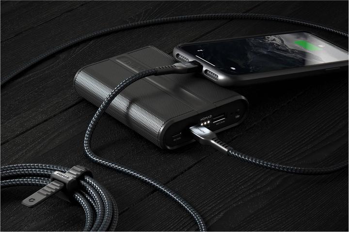 Actual product image Nomad Kevlar USB-C to Lightning Cable 1.5 m (1.50 m, USB 3.2 Gen 1, 20 W)