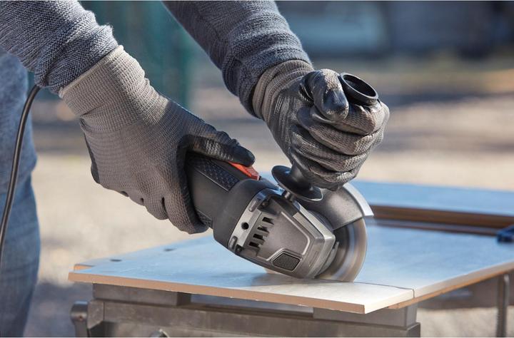 Actual product image Black & Decker Angle grinder BEG220K (125 mm)