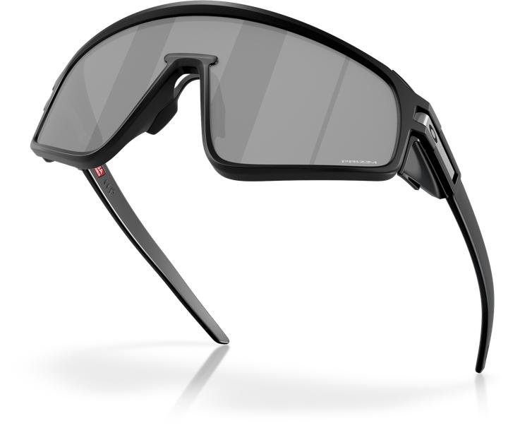 Actual product image Oakley Latch Panel