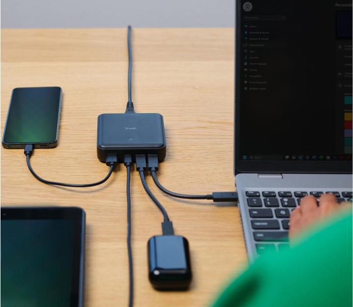 Image du produit Trust MAXO 100W 4-PORT (100 W, 4 ports)