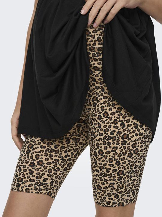 Actual product image Only Maternity Mama Print Shorts (S)