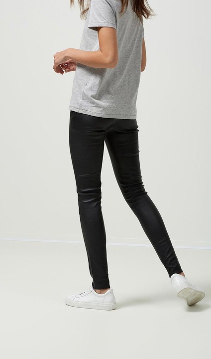 Produktbild Selected Femme Dehnbare Lamm- Lederhose (34)