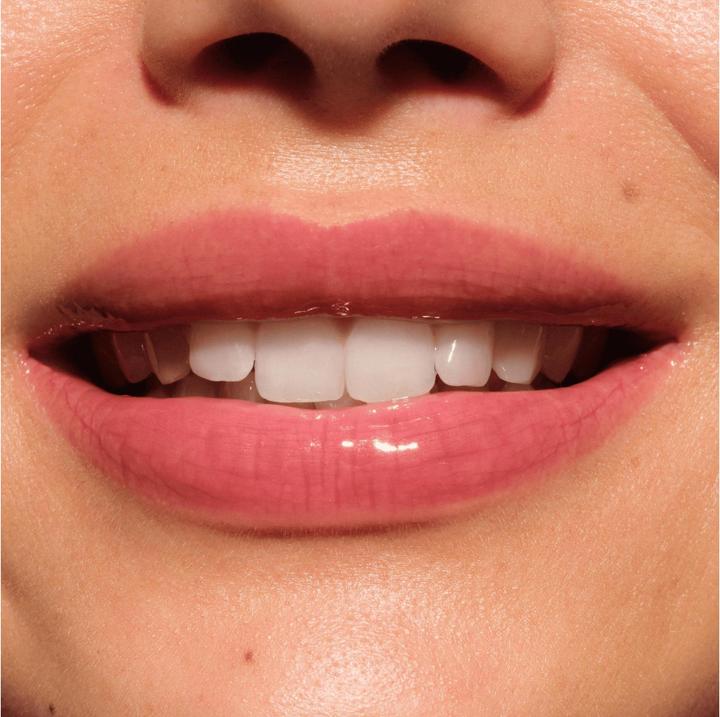 Actual product image Catrice Butter Drippin' Glossy Lip Balm (040 Bisou Bisou)