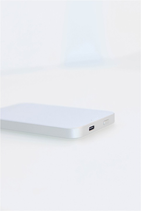 Image du produit Andi be free MagPowerbank 5000 mAh - chargeur de secours magnétique (5000 mAh, 15 W, 18.50 Wh)