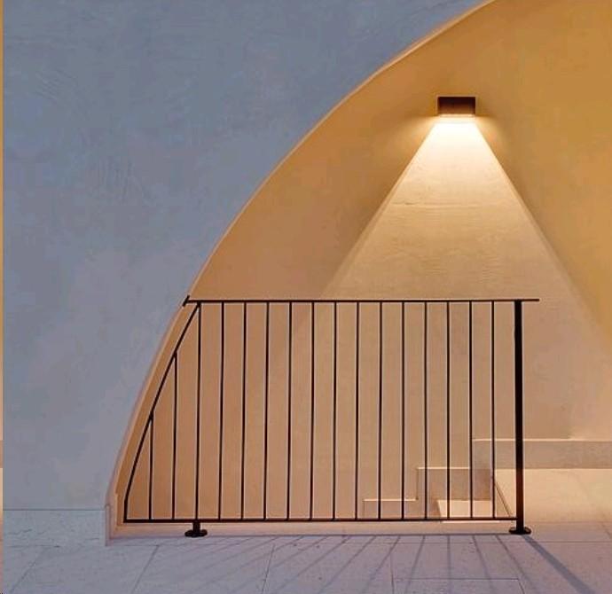 Produktbild PiL weiss LEDWandleuchte IP65 3000K 12,5W (695 lm)