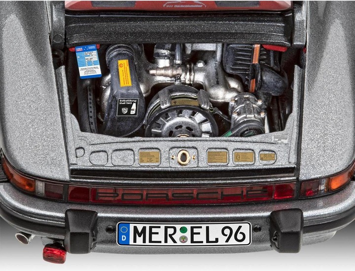 Actual product image Revell Porsche 911 Carrera 3.2 Coupé