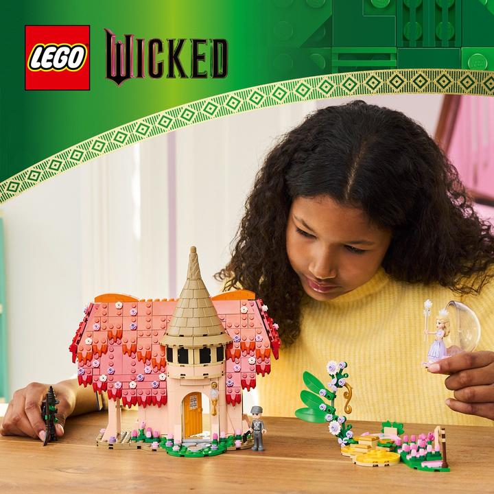 Actual product image LEGO Glinda & Elphaba Visit Munchkinland (75690)