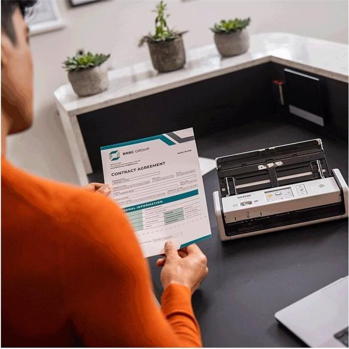 Produktbild Brother ADS-1800W Compact, Portable Document Scanner, Duplex, Wi-Fi, LCD (USB, WLAN)