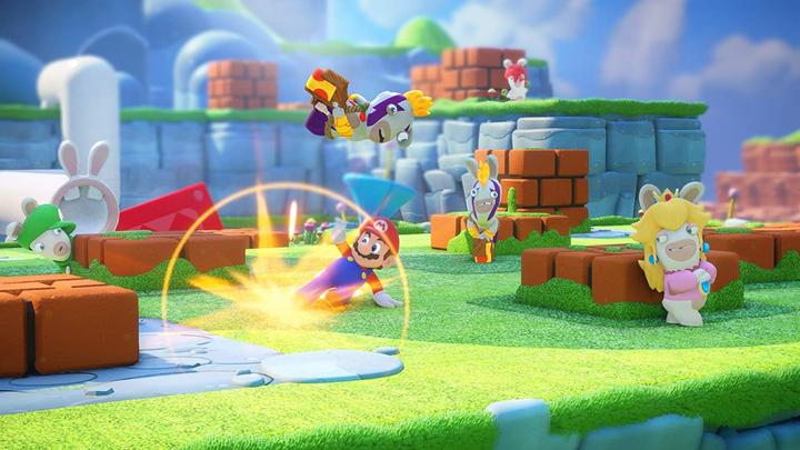 Actual product image Ubisoft Bundle Mario Rabbids Kingdom Battle (Gold) + Wireless Pro Pad X (Switch)