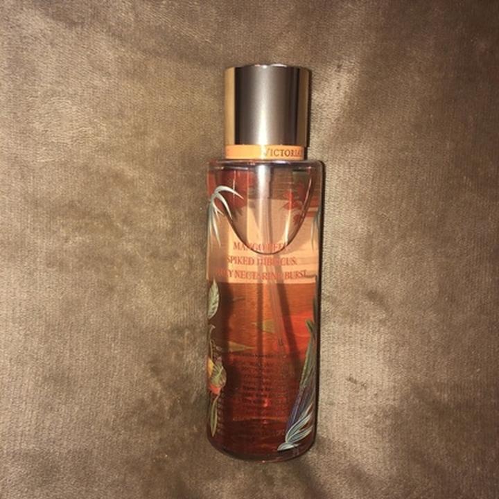 Produktbild Victoria's Secret Mango Smash (250 ml, Körper- & Haarduftspray)