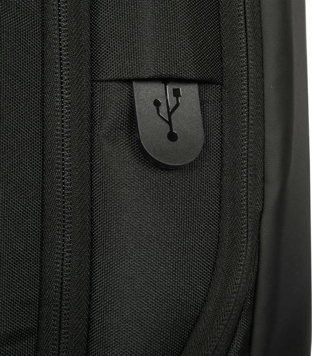 Actual product image Targus Commuter EcoSmart (20 l)