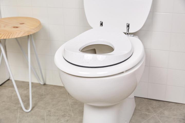 Actual product image Luma Toilet seat