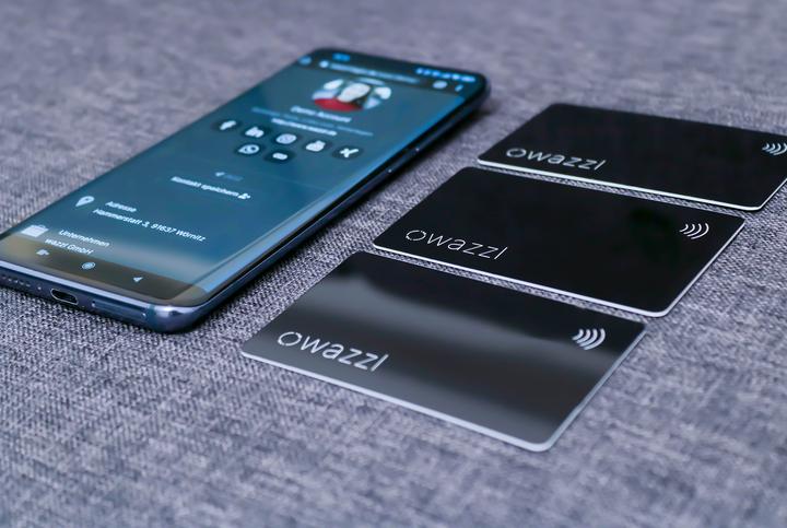 Immagine prodotto wazzl Smartcard - Biglietto da visita digitale con codice QR (profilo) NFC (Smart Card)