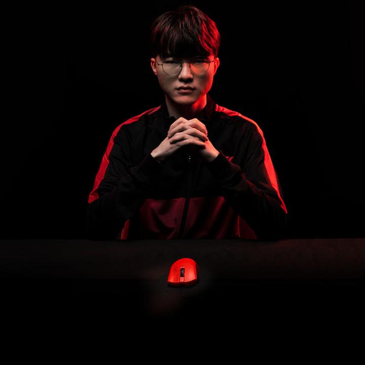 Actual product image Razer Deathadder V3 Pro Faker Edition (Wireless, Cable)