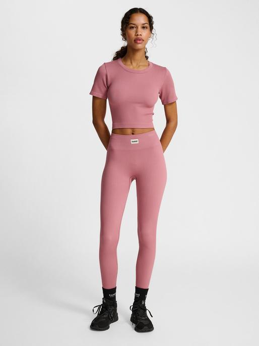 Actual product image hummel hmlPULSE SEAMLESS RIB W T-SHIRT S/S (L)
