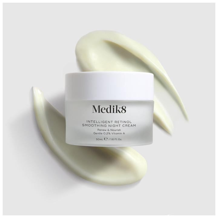 Produktbild Medik8 Intelligente Retinol Glättende Nachtcreme mit Renew und Nourish Vitamin A 50ml (Körpercreme, 50 ml)