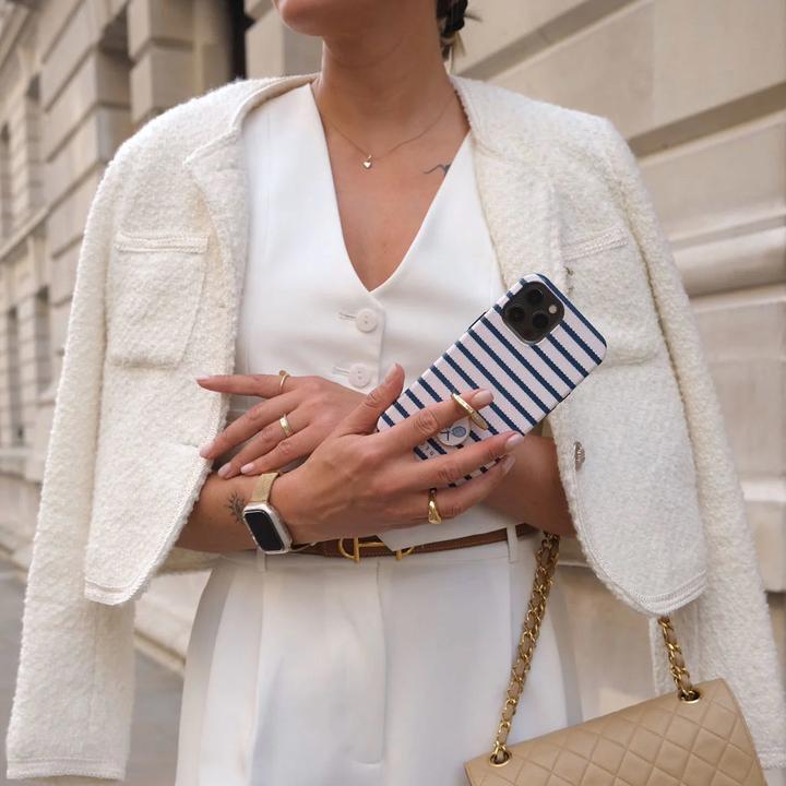 Produktbild Burga Tough Case Apple iPhone 15 - Old Money (Apple iPhone 15)