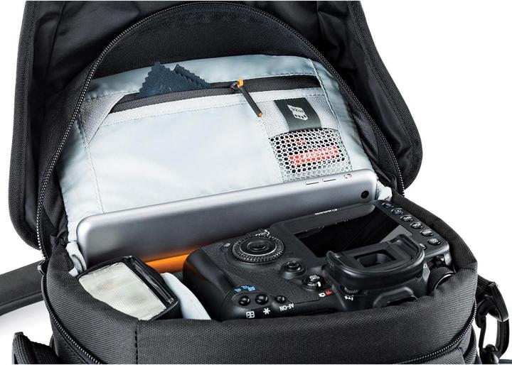 Productafbeelding Lowepro Nova 160 AW II (Camera schoudertas, 8.50 l)