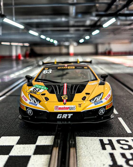 Immagine prodotto Carrera D124 Lamborghini Huracan GT3