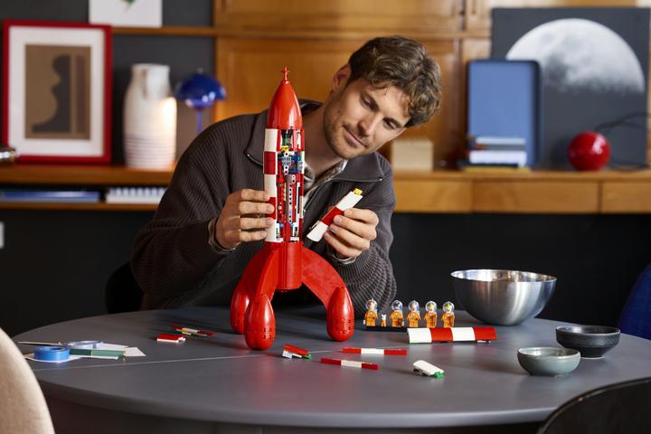 Actual product image LEGO 21367 – Tim und Struppi Ideen Rakete (21367, LEGO Ideas)