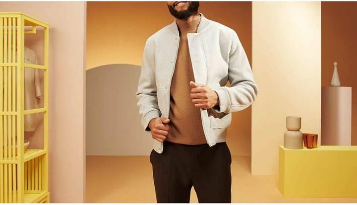 Actual product image Philips PSG6042/20 (2400 W, 550 g/min)