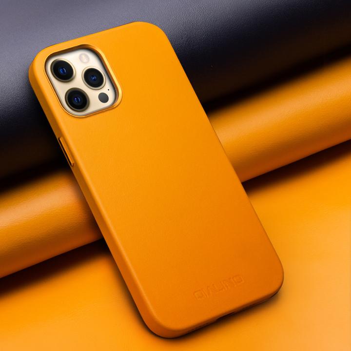 Actual product image QiAlino Coque cuir véritable (compatible MagSafe) Orange (Apple iPhone 12)
