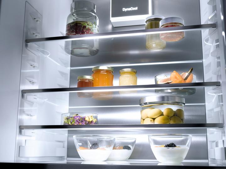Actual product image Miele K 7777 C (296 l)