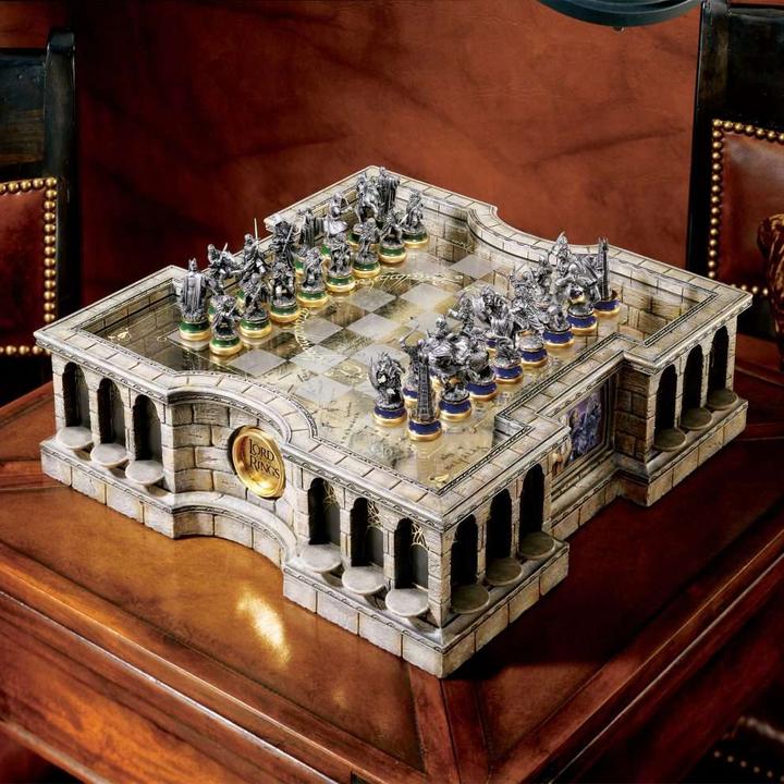 Produktbild Noble Collection Herr der Ringe Schach Set