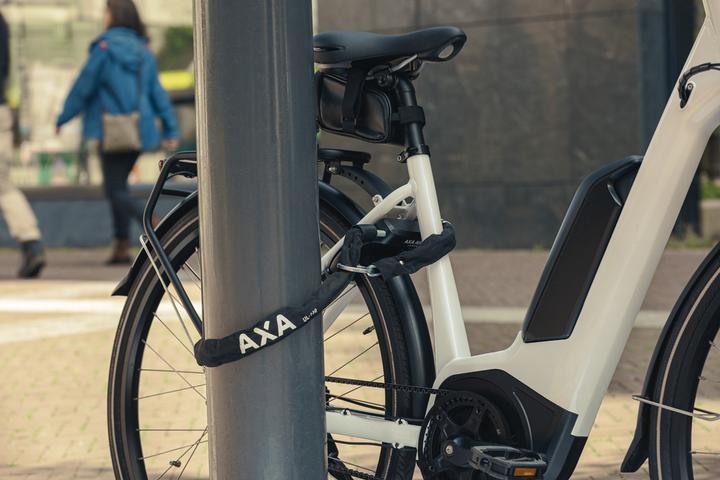 Productafbeelding AXA Atlas Retractable