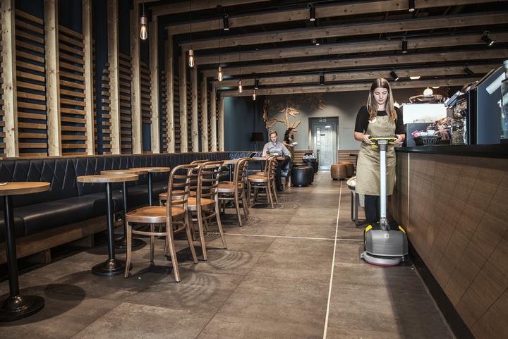 Produktbild Kärcher Akku-Scheuersaugmaschine (Batteriebetrieb)