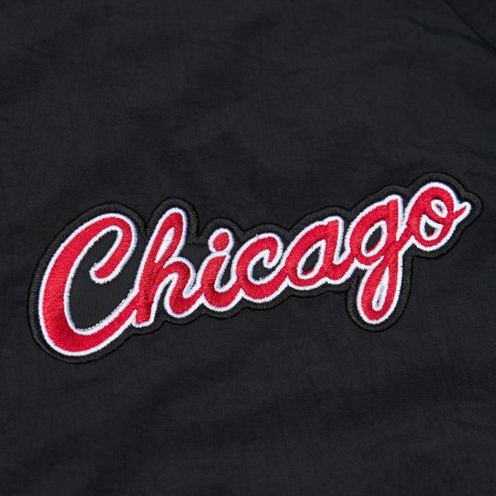Immagine prodotto Mitchell & Ness giacca impermabile con zip chicago bulls (XXL)
