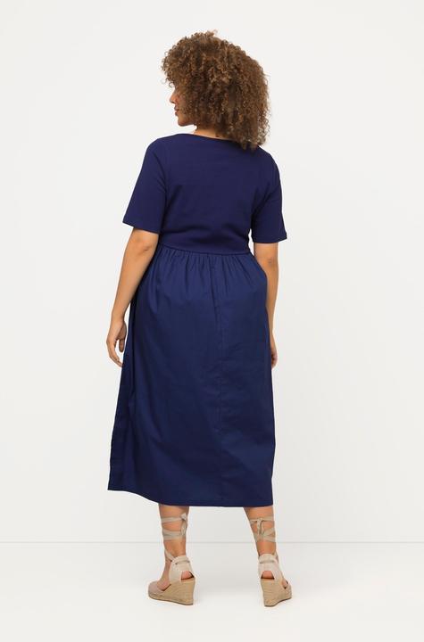 Image du produit Ulla Popken Robe midi en jersey côtelé, col rond et manches courtes. Ligne A. (50, 52)