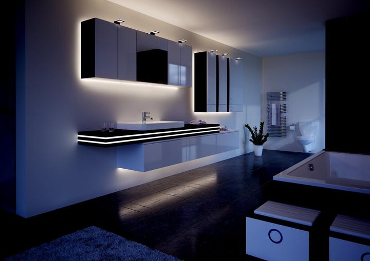Actual product image Halemeier Versa Linear 600 12VDC ww L=0.3m 6W/m (Warm white, 30 cm, Indoor)
