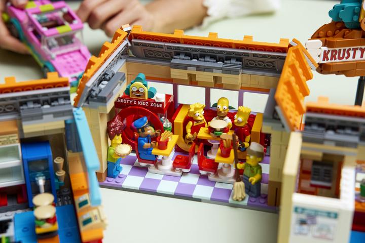 Immagine prodotto LEGO I Simpson: Krusty Burger (10352, LEGO Icons)